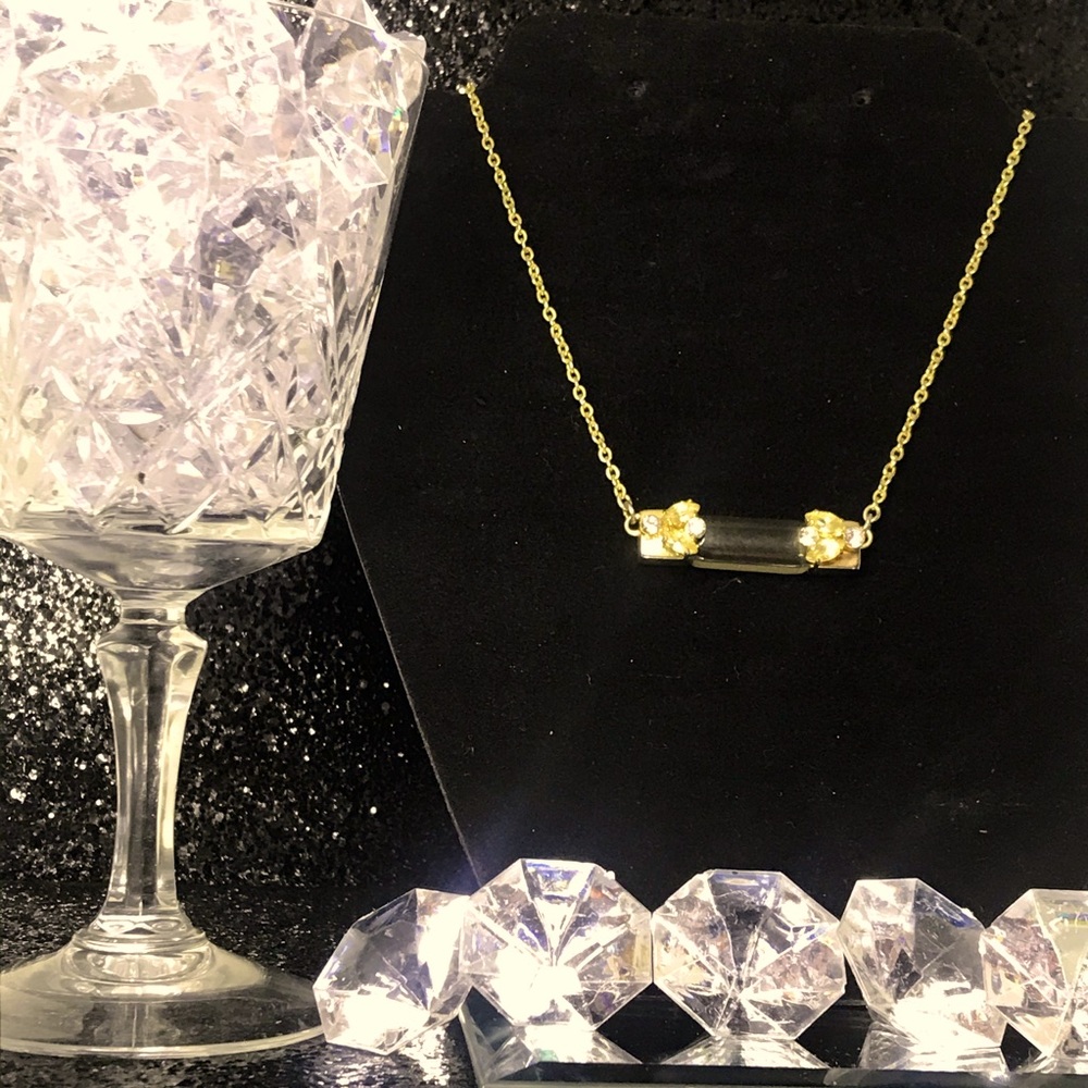 Ann Taylor Deco bar style necklace